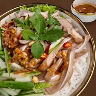 Bún Mắm Nêm Tai Heo - 45.000 ₫ tại Bếp Nhà Linh - Mì Xào, Bò Kho & Bún Mắm Nêm - Phan Huy Ích