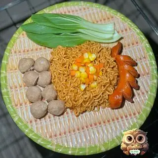 Hình ảnh Mì trộn Indomie - 9 bò viên - xúc xích