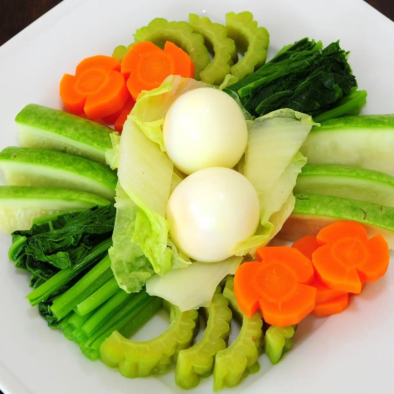 Rau Luộc thập cẩm - 20.000 ₫ tại Cháo Ếch Singapore 3 Thằng Đực - Trần Hưng Đạo