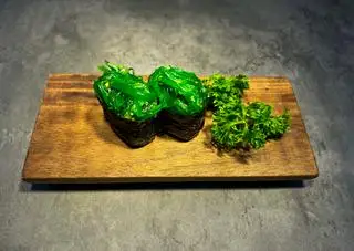 Gunkan rong biển trộn mè - A26 - 33.000 ₫ tại Sushi Viên Ông Chủ Nhỏ - Tô Hiến Thành