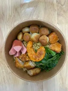 Hình ảnh Mỳ trộn Indomie đầy đủ