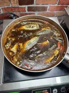 Hình ảnh Cá Nục Kho Cay