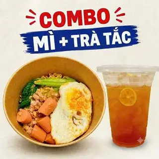 Mì trộn xúc xích thịt bằm ốp la kèm trà tắc - 55.000 ₫ tại Mì Trộn Bếp Nhà Sa - Nguyễn Tiểu La