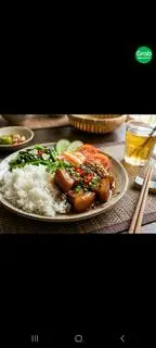 Hình ảnh Cơm thịt ba rọi kho tiêu
