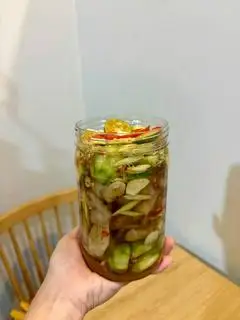 Hình ảnh Chân gà rút xương ngâm sả tắc - hũ 350g