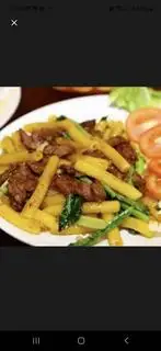 Hình ảnh Nui xào bò trứng op la