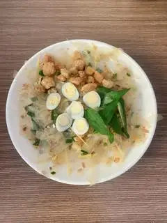 Bánh tráng trộn mỡ hành Tốp Mỡ - cút luộc - 35.000 ₫ tại Bánh Tráng Trộn A Lâm - 117 Huỳnh Văn Bánh