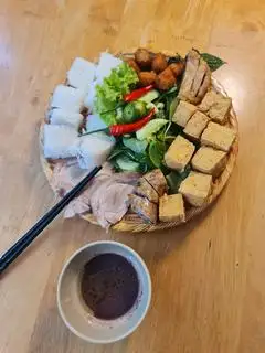 Đặc biệt 1 người  - 69.000 ₫ tại Bún Đậu Hà Thành - Nguyễn Biểu