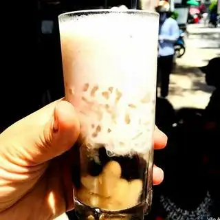 Chè thập cẩm - 20.000 ₫ tại Chè Đậu 3 Màu - Nguyễn Văn Giai