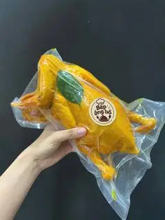 Hình ảnh Gà ủ thảo mộc nguyên con