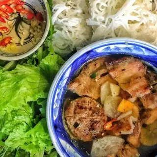 Bún Chả Thịt Viên - 52.000 ₫ tại Bún Chả Hà Nội - Lũy Bán Bích