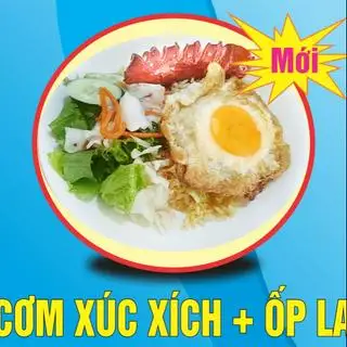 Cơm Xúc Xích Ốp La  - 40.000 ₫ tại Cơm Gà Giòn Giòn Thanh Trúc - Phan Văn Trị