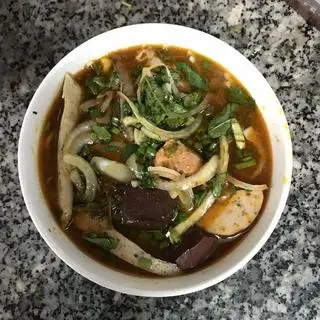 BÚN BÒ HUẾ  - 45.000 ₫ tại Quán Gốc Huế 627 - Hoàng Sa