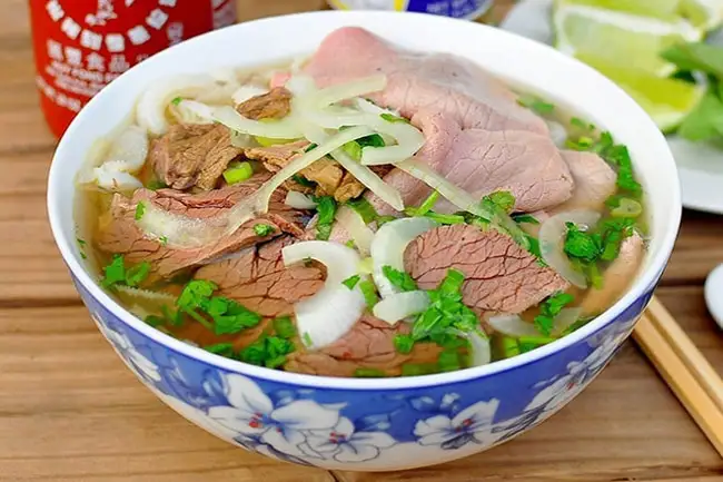 Hình ảnh Phở tái gầu