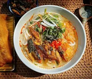 Bánh canh cá cháy Đà Nẵng - 45.000 ₫ tại Bánh Canh & Bún Chả Cá Đà Nẵng Nhà Gấu - Nguyễn Thái Sơn 