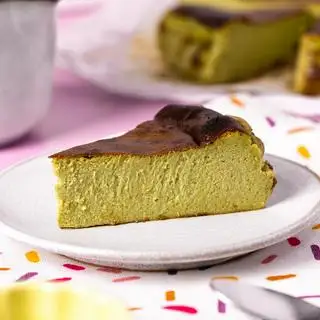 Hình ảnh matcha burnt cheese cake