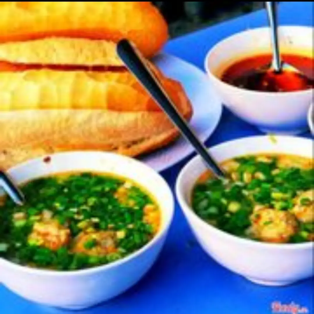 Bánh Mì Chấm Xíu Mại + Bò Viên - 35.000 ₫ tại Kim Ngọc - Bánh Mì Xíu Mại - Nguyễn Văn Đậu