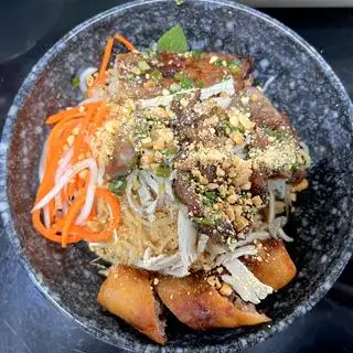 Bún bì thập cẩm - 75.000 ₫ tại Trung - Bánh Tằm Bì & Bún Thịt Nướng - Ngô Thị Thu Minh