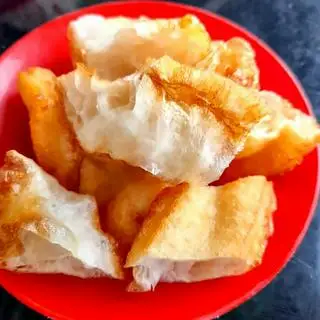Quẩy nhỏ - 5.000 ₫ tại Bánh Canh Cua Gia Linh 1 - Tên Lửa