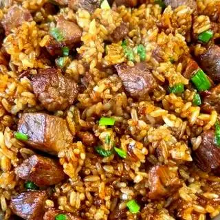 Cơm chiên bò lúc lắc - 65.000 ₫ tại Sành Ăn Quán 38 - Mì Xào Trứng Muối - Nguyễn Văn Đậu