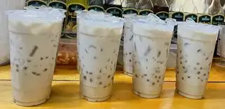 Hình ảnh Trà sữa dưa hấu