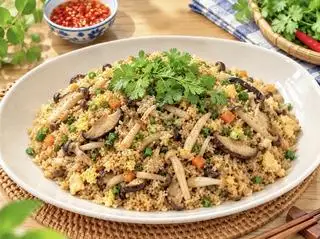 Hình ảnh Cơm rang nấm