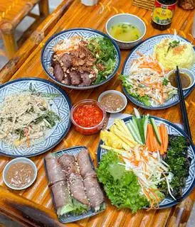 Hình ảnh Bánh tráng cuốn xá xíu