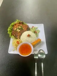 Hình ảnh Cơm Tấm Sườn Chả