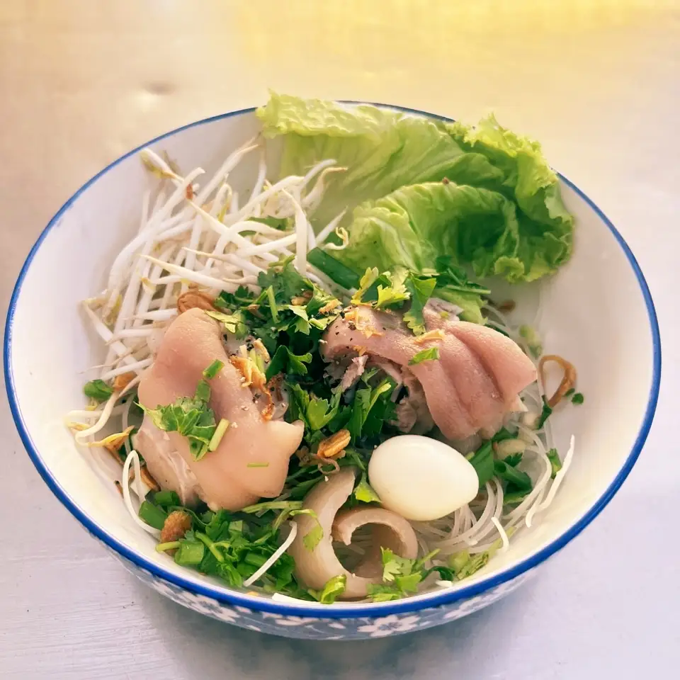 Hình ảnh Bánh canh giò heo thập cẩm