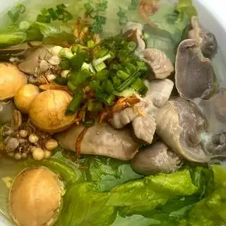 Hủ tiếu mì - lòng trứng - 48.000 ₫ tại Hủ Tiếu Gà Nguyễn Kim - Hậu Giang