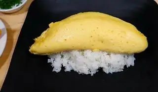  cơm trứng chiên - 30.000 ₫ tại Cơm Sườn Chả 86 - Bánh Mì & Hamburger - Bùi Viện