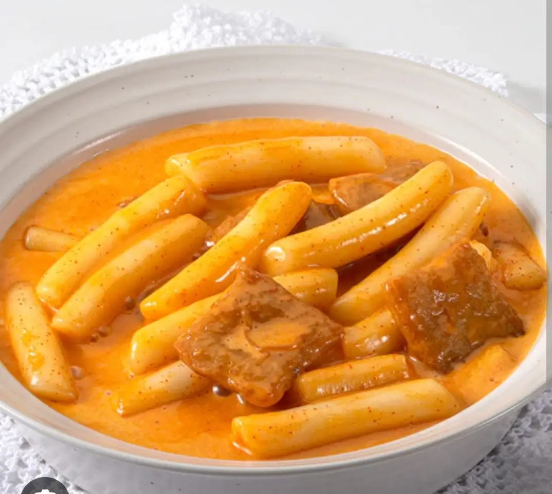 Hình ảnh Tokbokki sốt phô mai