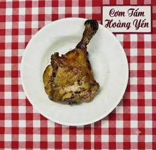 ĐÙI GÀ NƯỚNG MẬT ONG - 40.000 ₫ tại CƠM TẤM HOÀNG YẾN - Nguyễn Cư Trinh