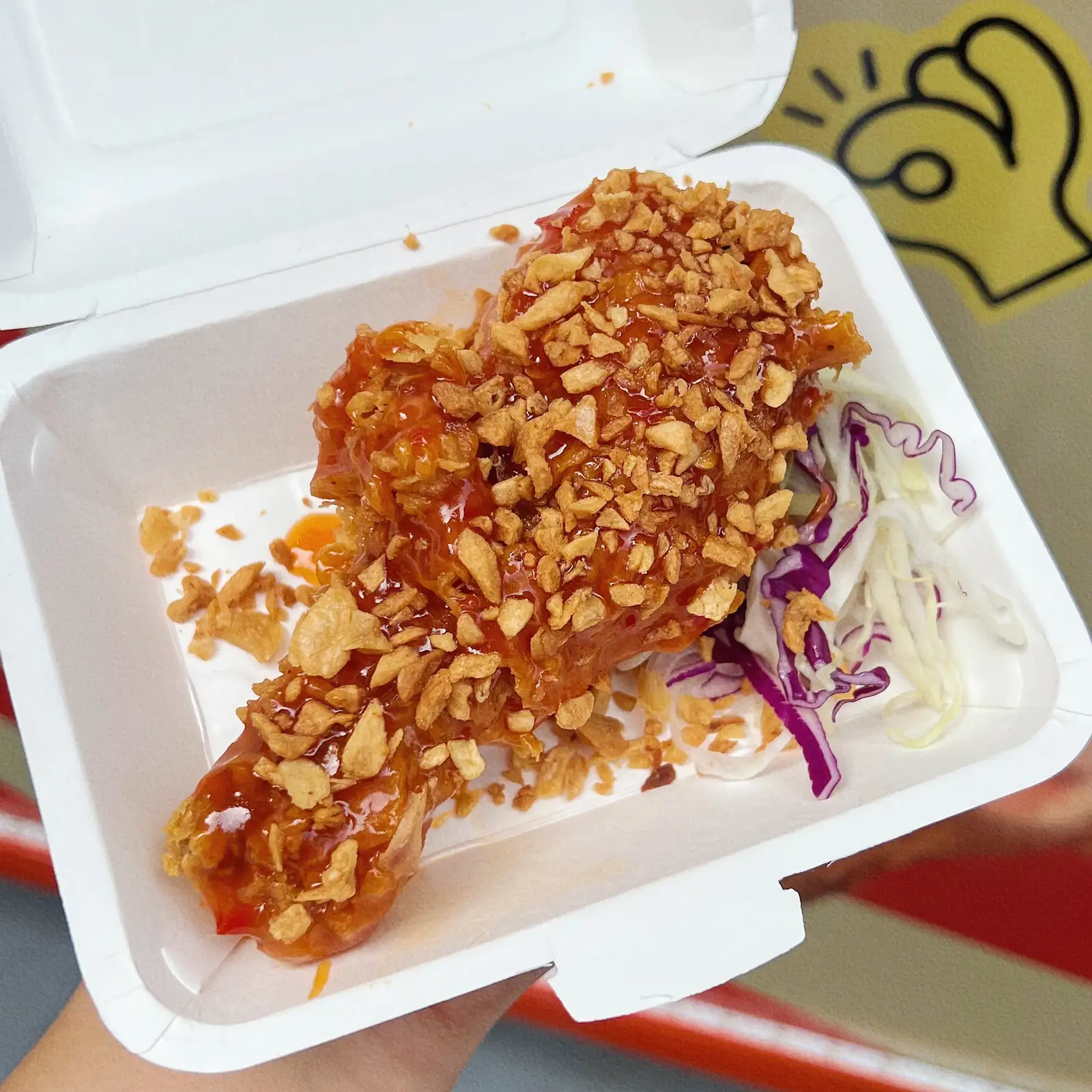 Hình ảnh MUST TRY Đùi gà rán sốt mắm tỏi