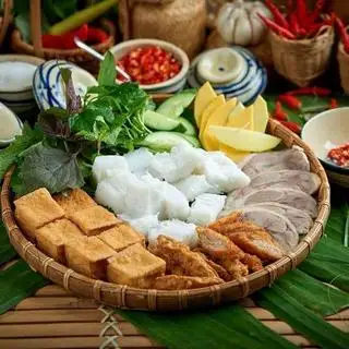 Hình ảnh Bún đậu nem chua rán
