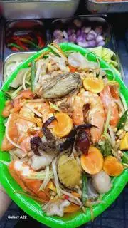 Hình ảnh Gỏi Thái Lớn (trứng non)