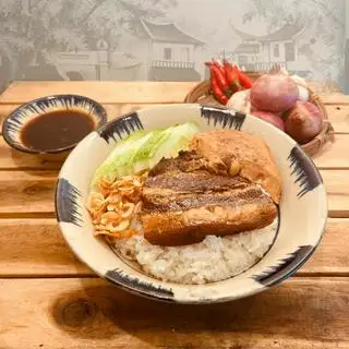 Xôi thịt - chả - 39.000 ₫ tại Xôi Thịt Phố Cổ - Nguyễn Công Trứ