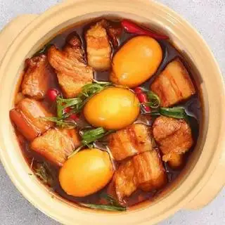 Cơm Thịt kho trứng (kho nước dừa) - 68.000 ₫ tại Bếp Nhà - Cơm Văn Phòng & Cơm Phần - Lý Thái Tổ