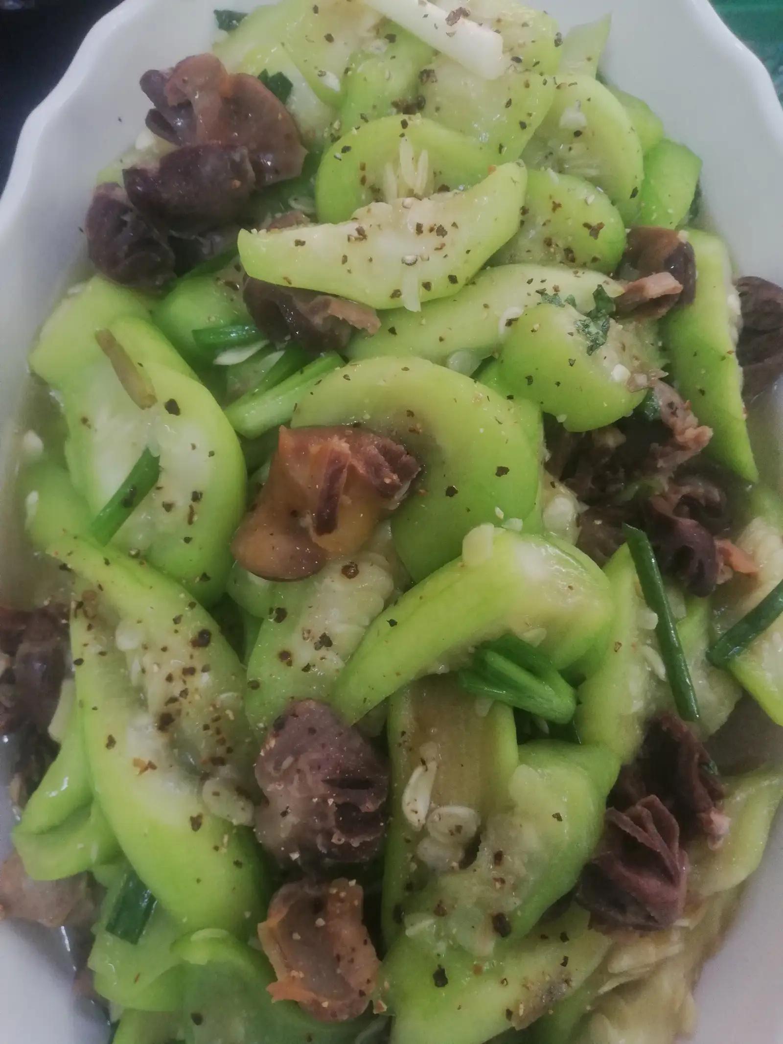 Hình ảnh Cơm lòng gà xào mướp 