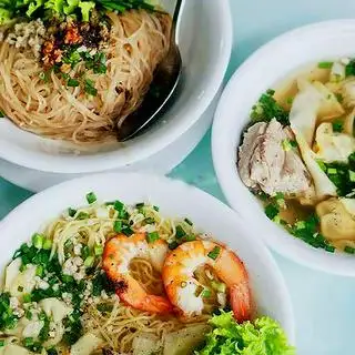 Hủ tiếu nước thập cẩm - xí quách Hồng Kông - 120.000 ₫ tại Nhân Quán - Hủ Tiếu Nam Vang - Cô Bắc