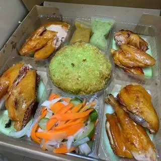 Hình ảnh Mẹt gà 3 món