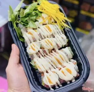 Hình ảnh Bánh tráng cuộn phô mai trứng lòng đào