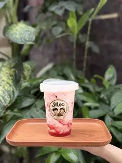 Hình ảnh Sữa chua lắc dâu