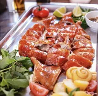 Hình ảnh 1/2 Con vịt quay tỳ bà da giòn