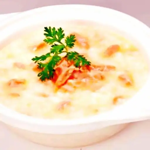 Cháo cá hồi sốt gấc - 40.000 ₫ tại Cháo Dinh Dưỡng Family Soup - Nhật Tảo