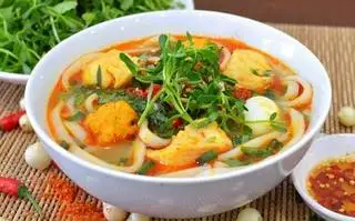 Bánh canh cá lóc:37k - 43.000 ₫ tại Hủ Tiếu Nam Vang & Bánh Canh Cá Lóc - Trường Sa