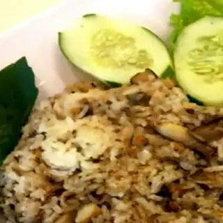 Cơm chiên nấm - 80.000 ₫ tại Nấm Thiên Đàng - Ẩm Thực Chay - Lê Văn Lương