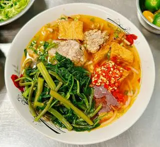 Canh Bún Ốc + Chả + Cua - 50.000 ₫ tại Bún Riêu & Canh Bún - Lê Hồng Phong	