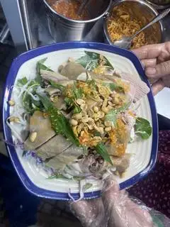 Hình ảnh gỏi vịt góc tư