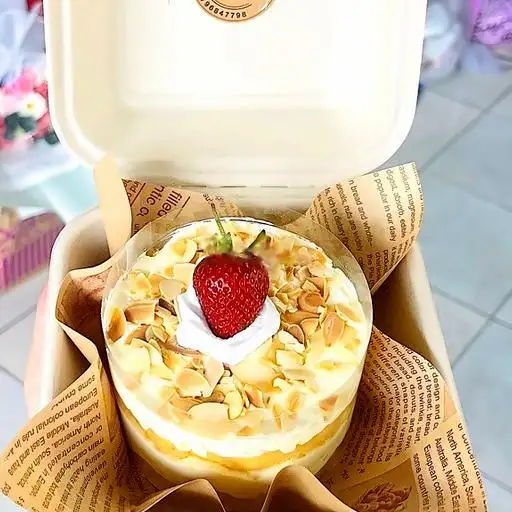 Bánh kem bento bắp - 110.000 ₫ tại Kẹo Ngọt Bakery - Bánh Kem Sinh Nhật & Bánh Bông Lan Trứng Muối - Gò Dầu